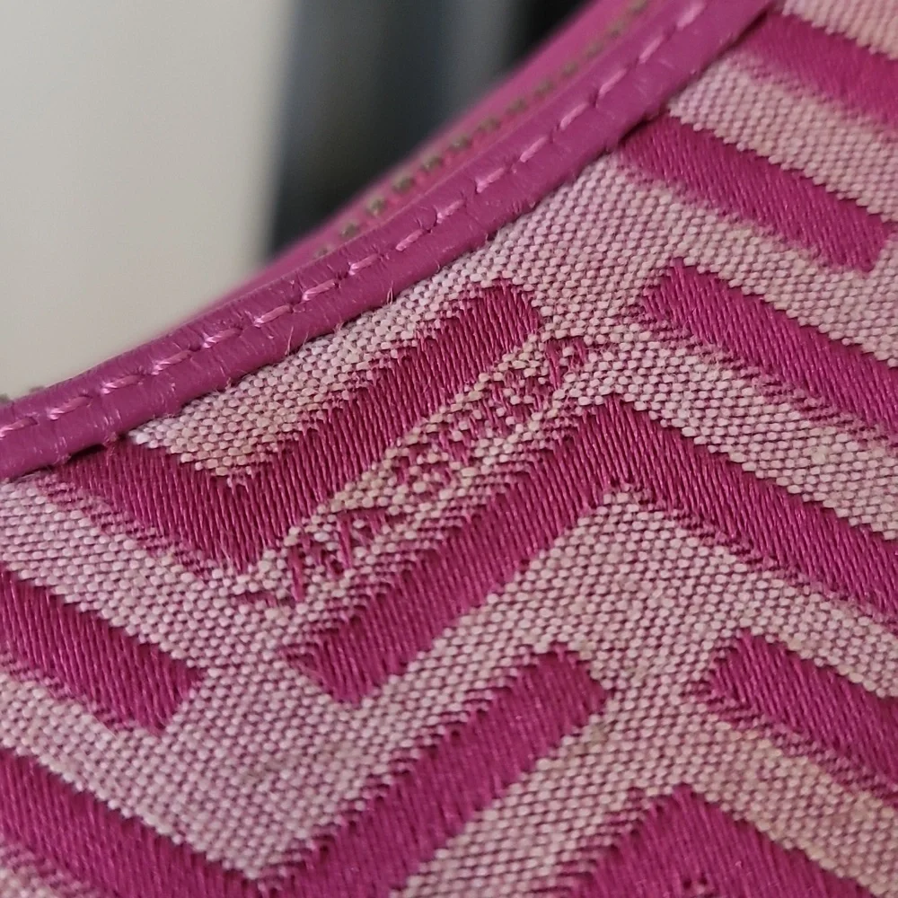 Via Spiga 90's Vintage Crescent Hot Barbie Pink Fushia Logo Hobo Shoulder Bag